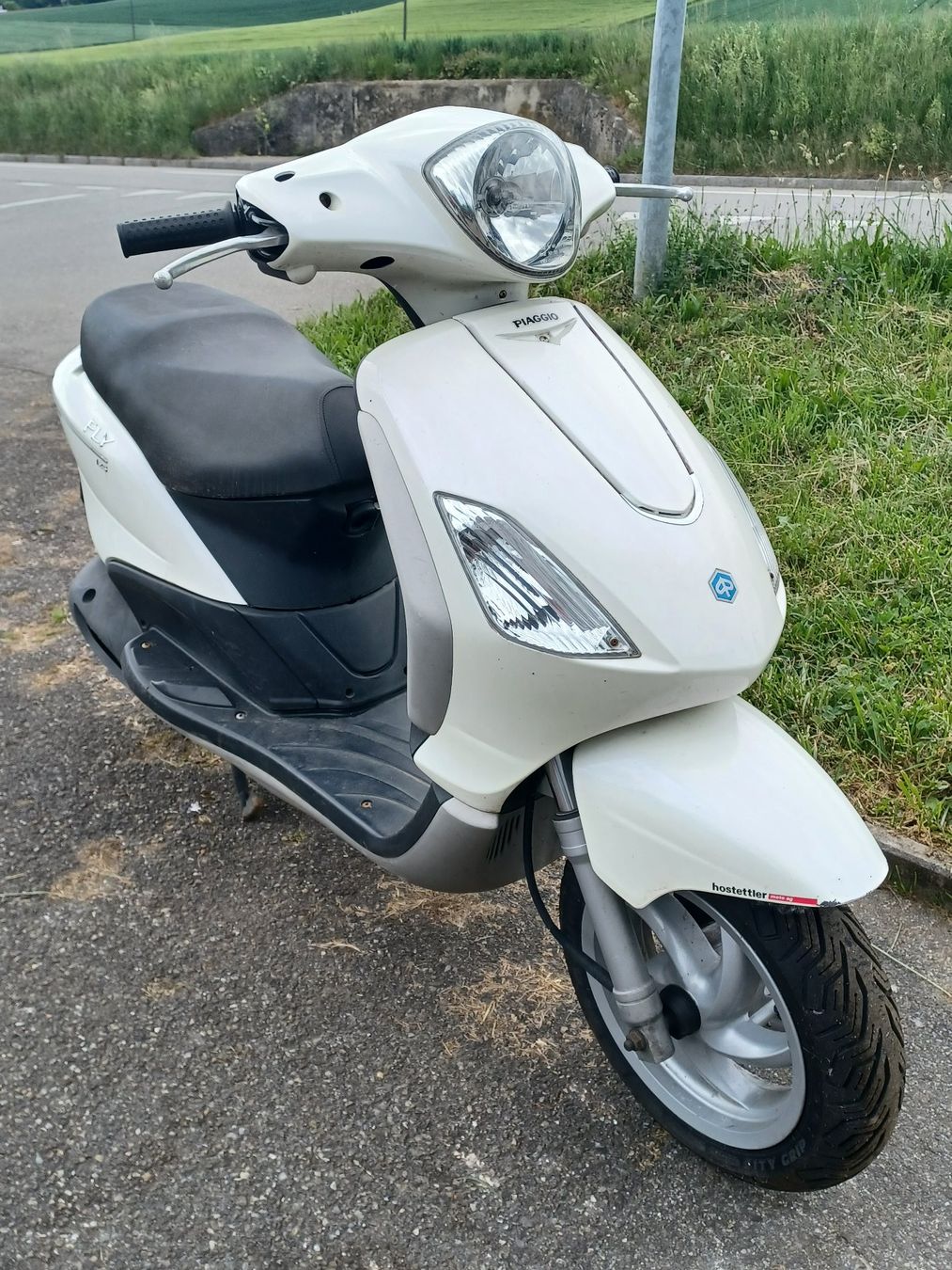 Piaggio Scooters: Piaggio Fly 125 ccm Roller Scooter                ab 1 Fr.- – Gebraucht aus Schleitheim von  6
