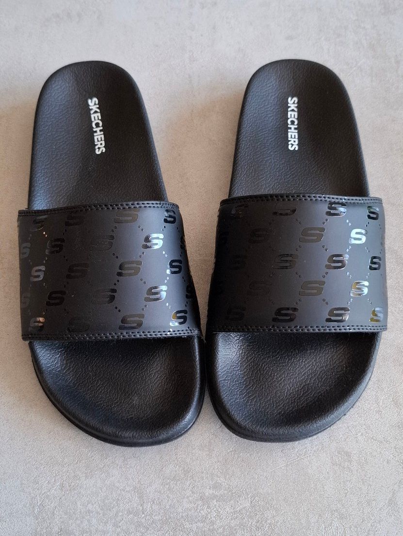 Skechers Damenschuhe: Skechers Badeschuhe schwarz Grösse 38 – Neu (gemäss Beschreibung) aus Biel/Bienne von Kokos4