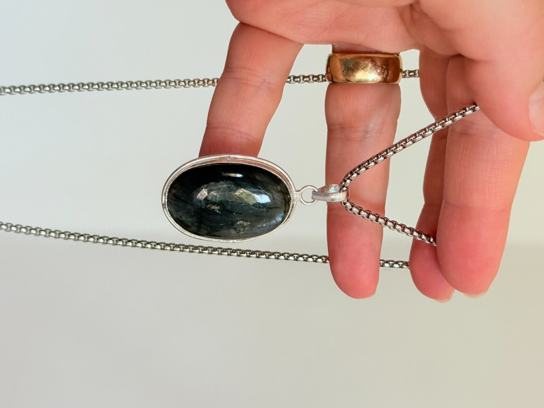 Colliers: Labradorite necklace – Neuf avec emballage d'origine à Genève par AGBERG 3