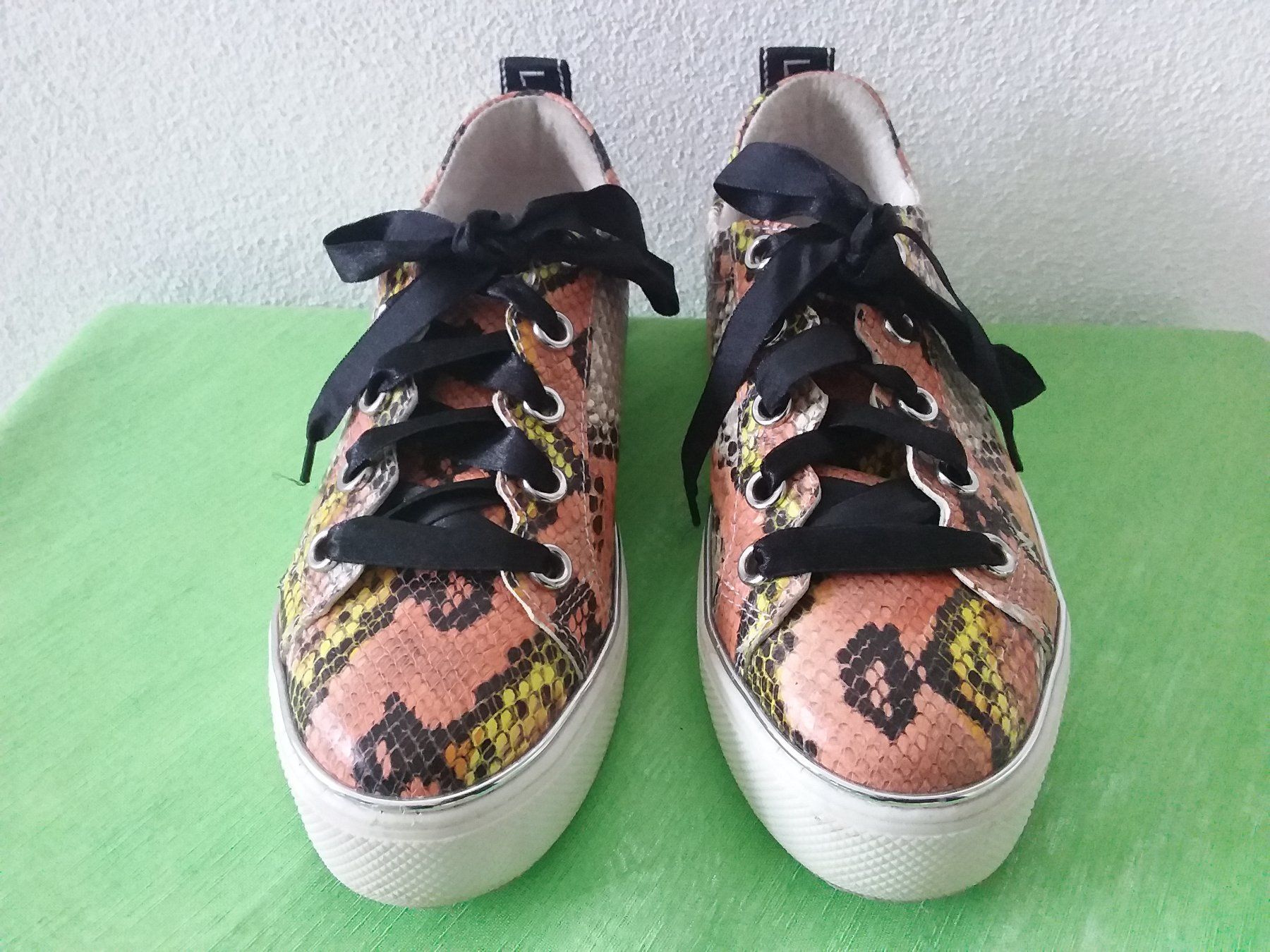 Walder Scarpe da donna: 1874 by Walder, Sneakers, Gr 37, Schlangenmuster – Usato da Uitikon Waldegg venduto da Risibisi7 4