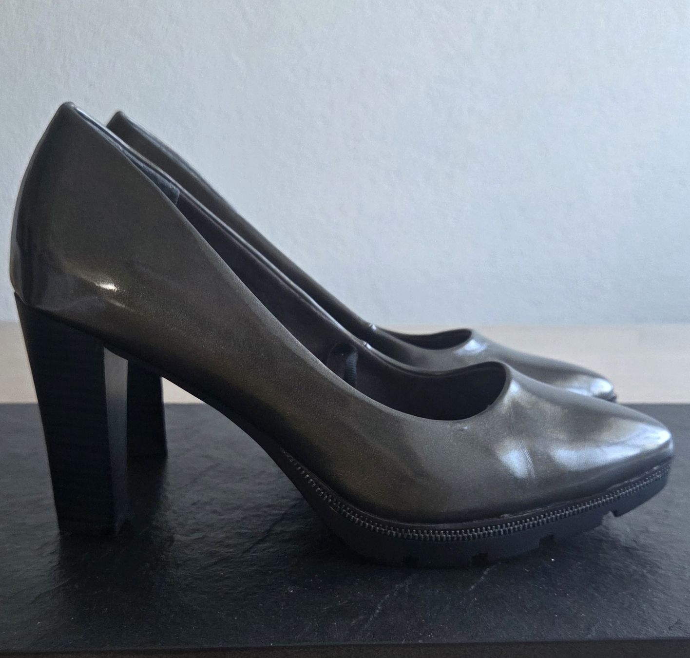 Tamaris Damenschuhe: Tamaris elegante Damen-Pumps – Neu (gemäss Beschreibung) aus Belp von mar_wyp6