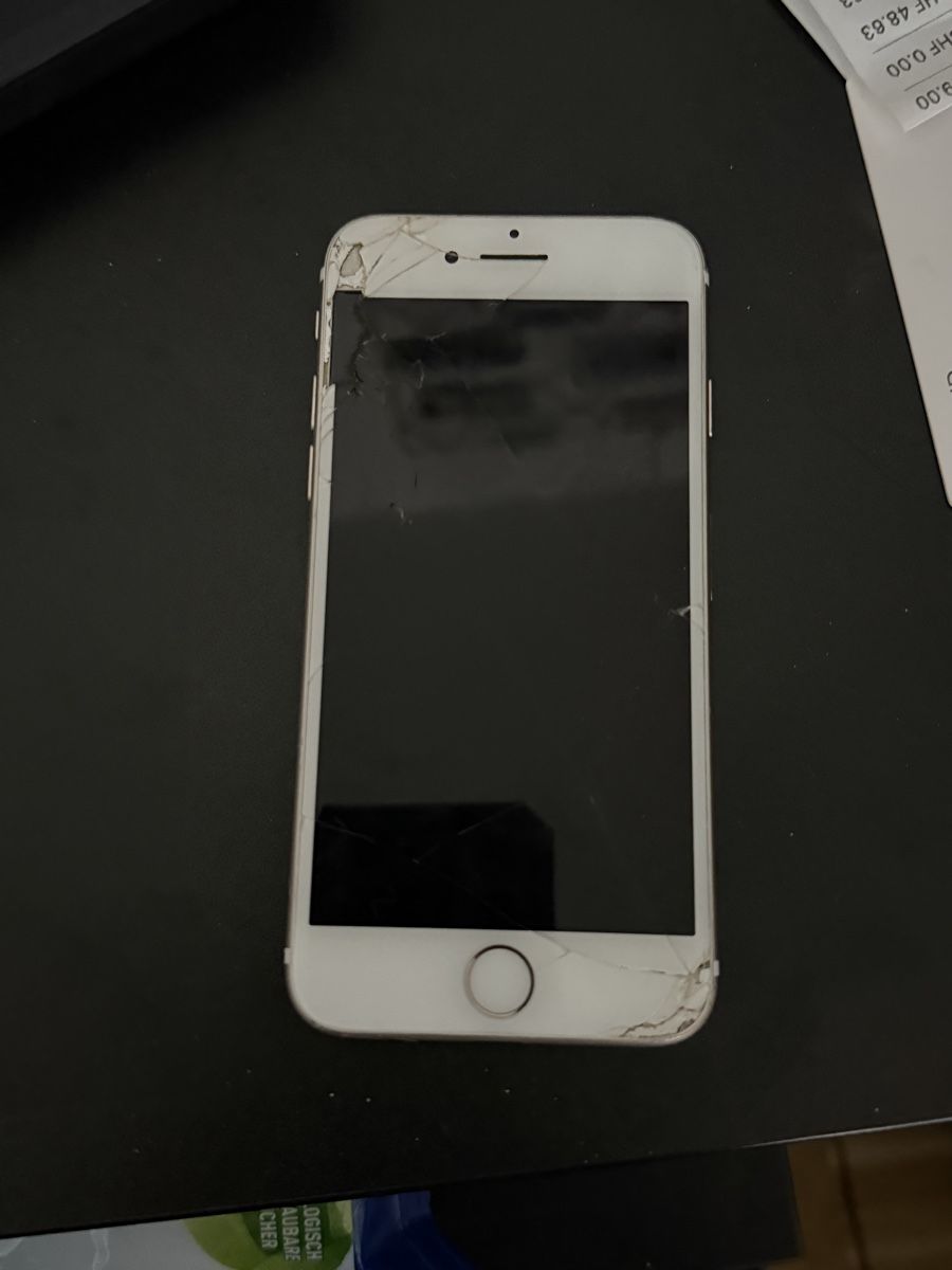 Apple Telefoni cellulari / Smartphones: iPhone 7 Gold - Defekt, für Bastler oder Ersatzteile! – Difettoso da fahrwangen venduto da Omar92