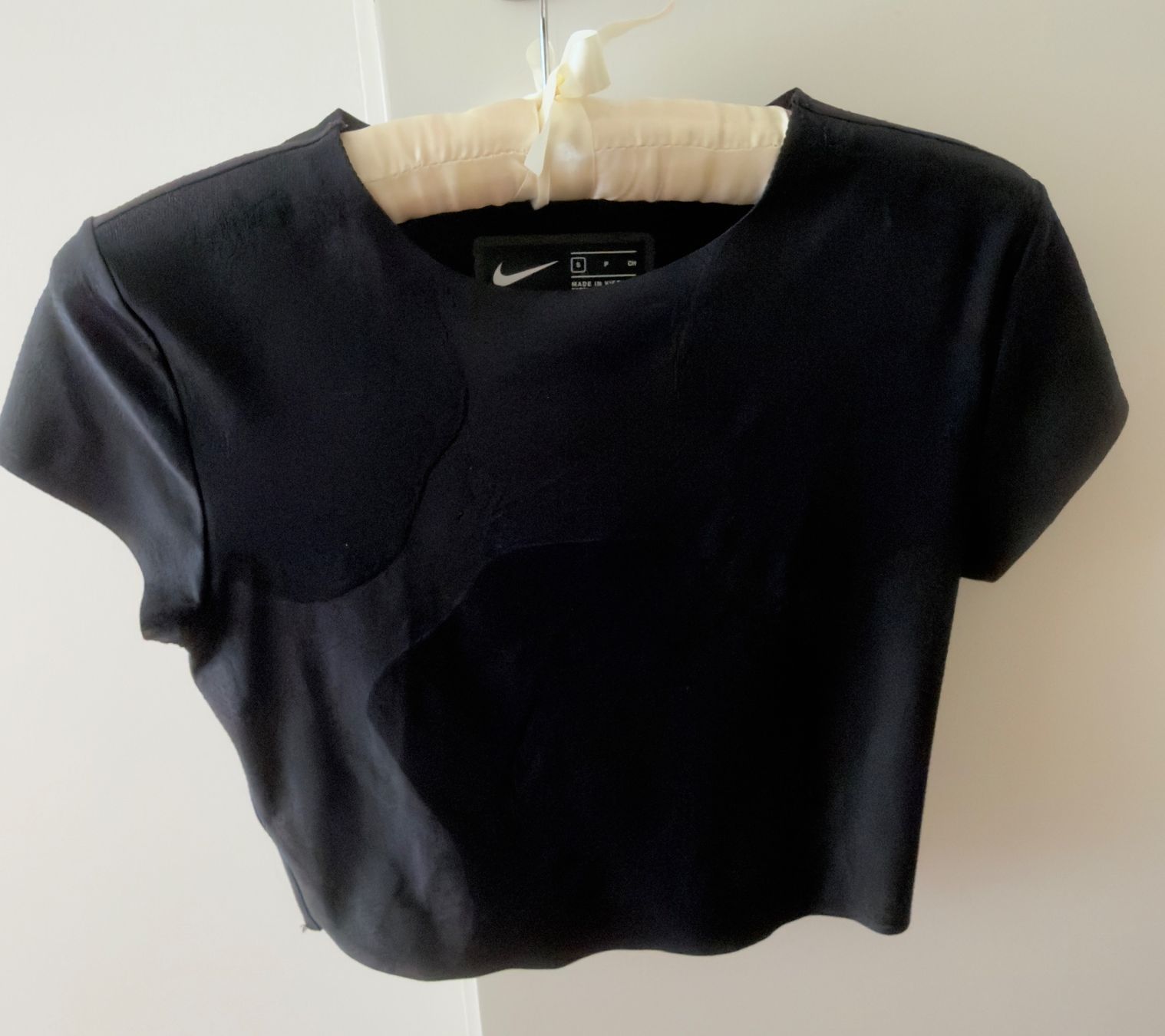 Nike Tops: Nike - Top – D'occasion à Zürich par JessGar