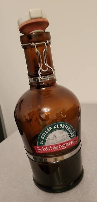 Verres, cruches & bouteilles: Bierkrug Bierflasche Schützengarten – D'occasion à Weinfelden par Zebi22 2