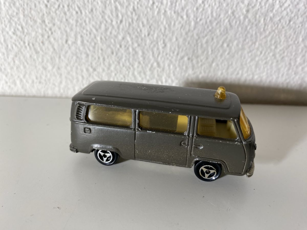 Majorette Modellini d'auto: Majorette VW Bus – Usato da Winterthur venduto da ben_9vxx