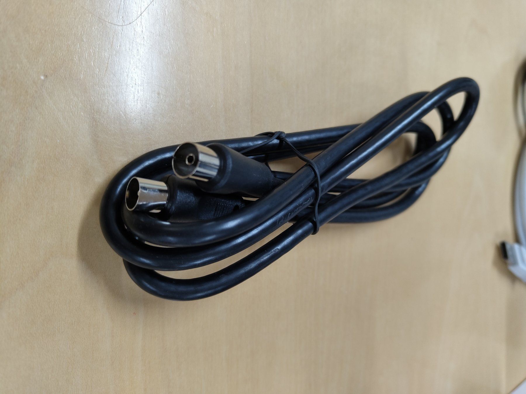 Kabel: Antennenkabel Koax Stecker schwarz 1.5m – Gebraucht aus Emmenbrücke von BlSi