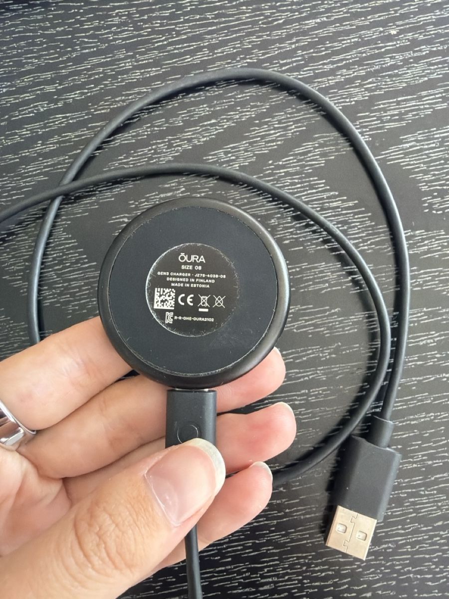 Oura Chargements: Oura Gen 3 Ladekabel – Neuf (Voir description) à Ottenbach par _elena99_ 1