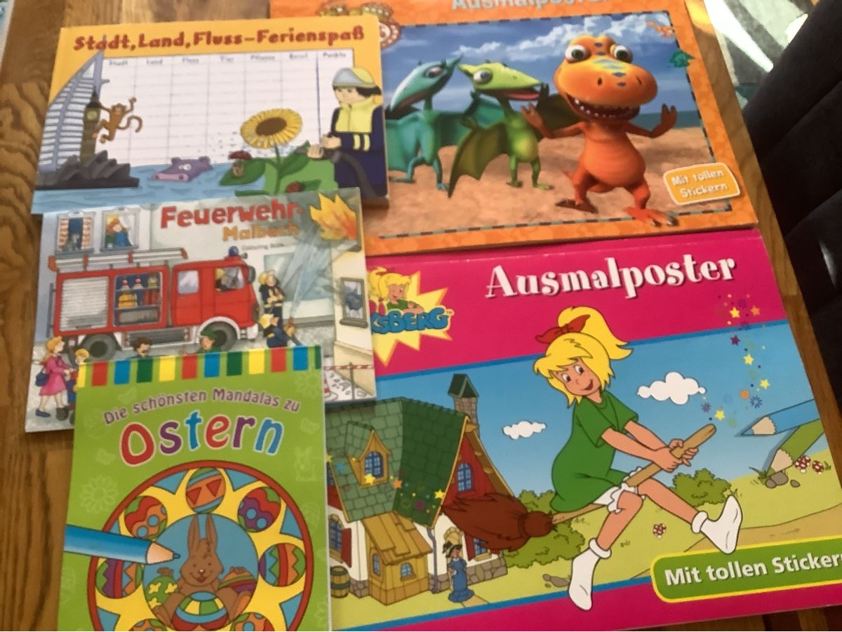 Livres: Malbücher – D'occasion à Veltheim AG par mollilove