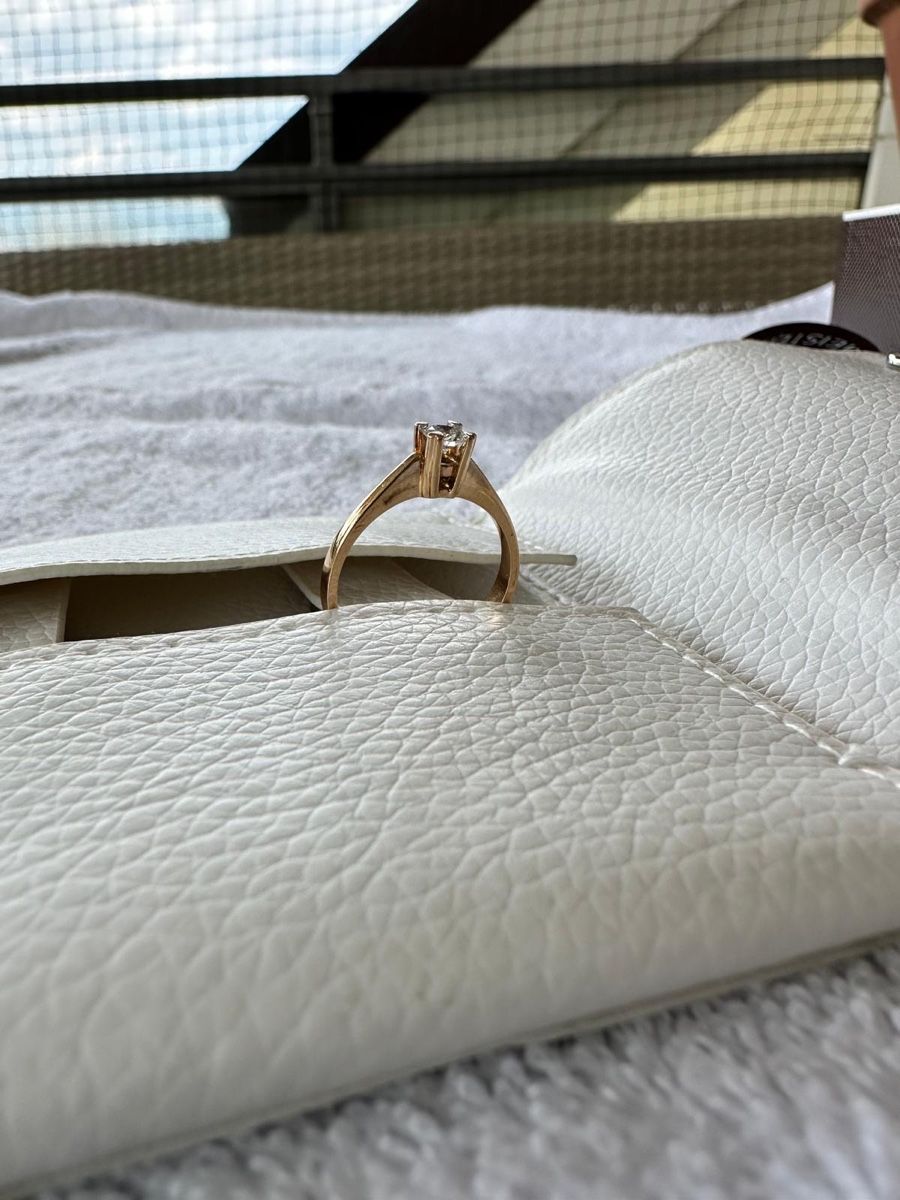 Ringe: 585 Goldring mit echtem Brillant ca. 0.25 ct  – Gebraucht aus Studen BE von yvhe 1