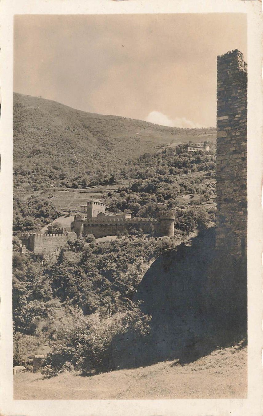 Cartes postales: Bellinzona castelli svitto e unterwalden – D'occasion à Biasca par Blenio71
