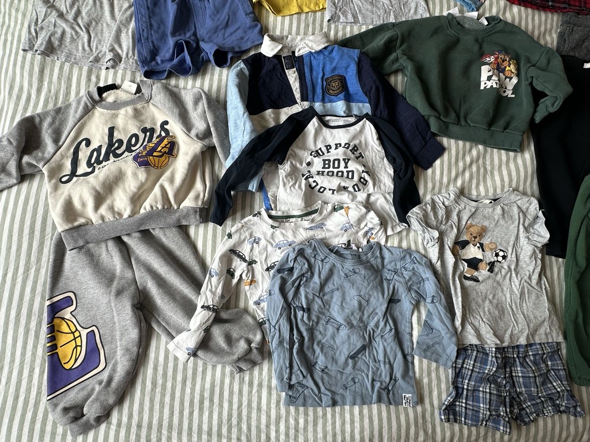 Kleiderpakete & -sets: Herbst Kleiderpaket Junge 98/104 – Gebraucht aus Zürich von RickyNicky 1