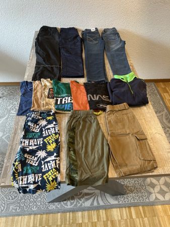Kleiderpaket Jungen Grösse 134/140 diverse Marken 13Teile