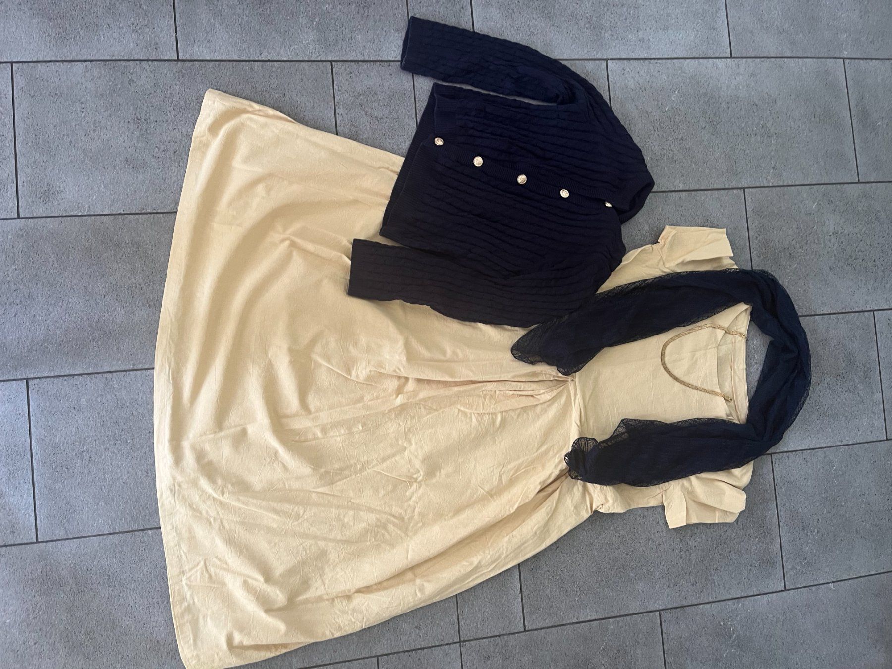 Robes: Gelbes Baumwollkleid – D'occasion à Solothurn par Floefi