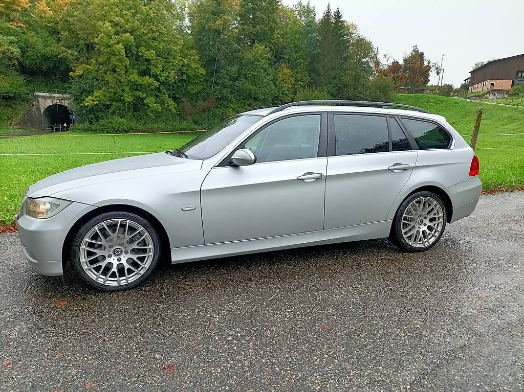 Autos: BMW 325xi Touring  Allrad, Automat – Gebraucht aus Luzern von marcojaraz