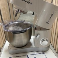 Küchenmaschine neu, viel Zubehör!