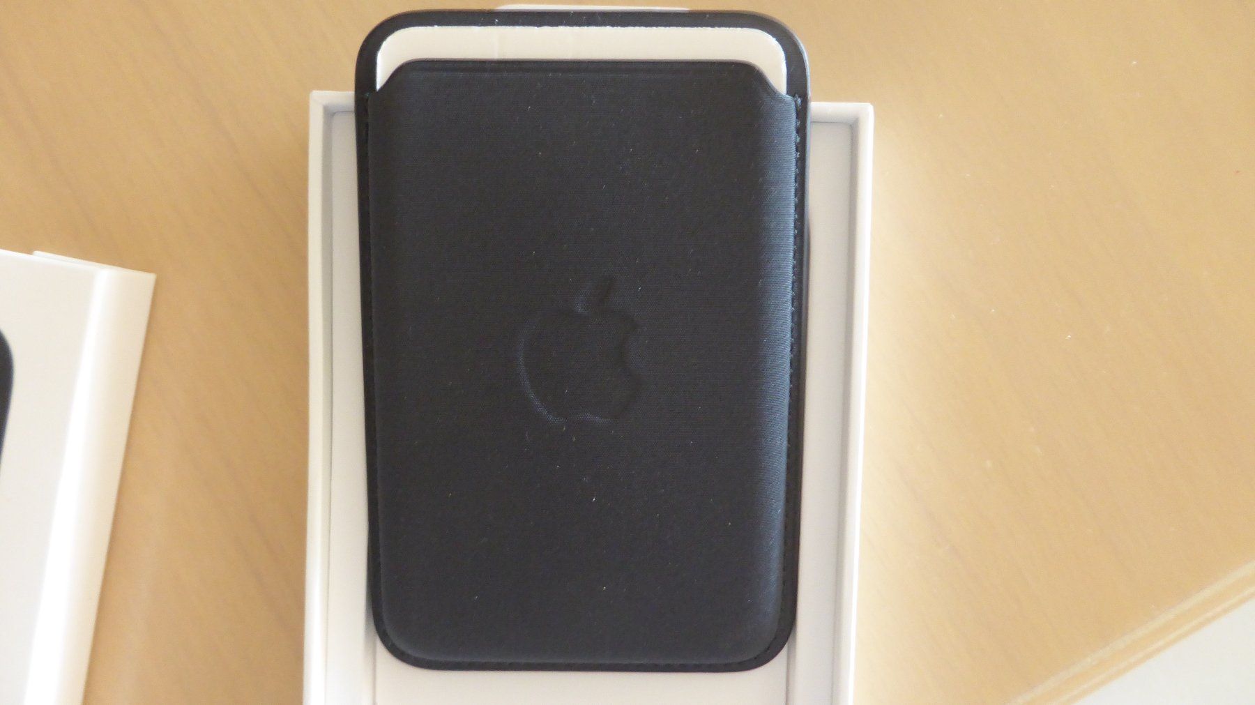 Apple Cover & Protezioni schermo: Iphone Fine Women Wallet – Nuovo e nell'imballaggio originale da Genève venduto da LucieA01