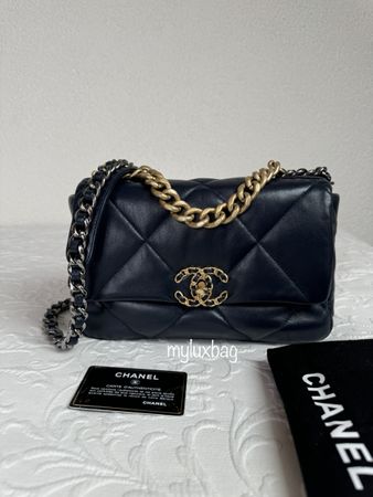 Small/Medium Chanel 19 Goatskin Navy