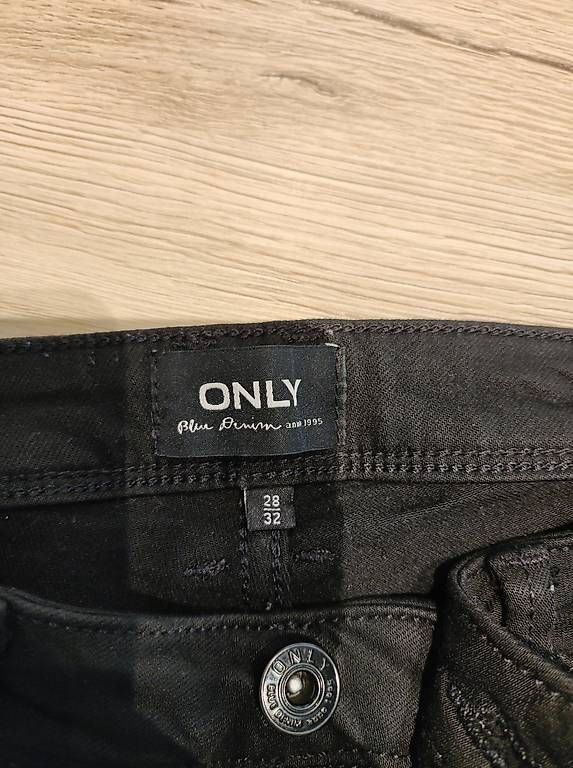 Pantaloni: Pantalon noir taille S – Usato da Bellevue venduto da xuxana 2