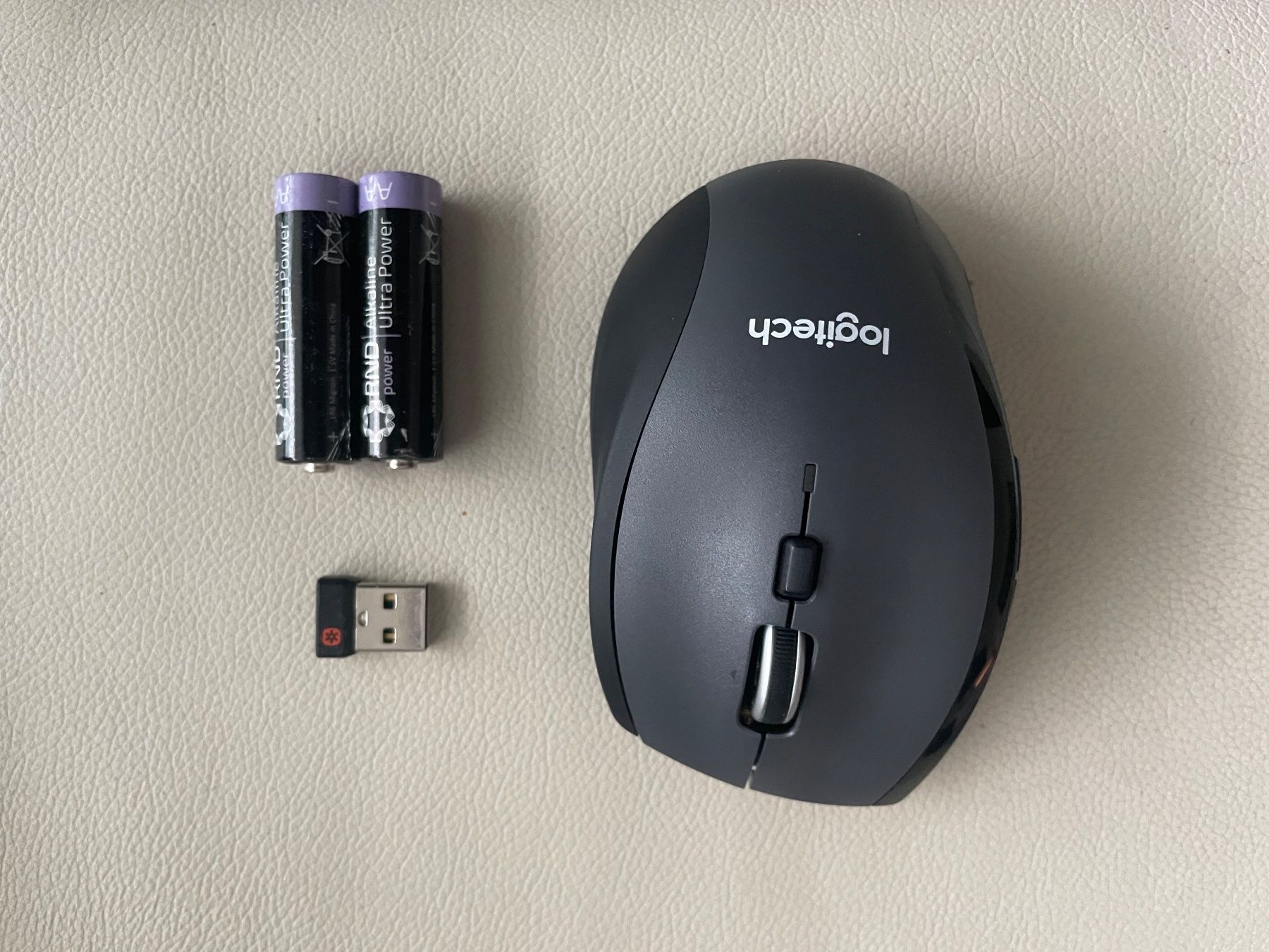 LOGITECH M705 - WIE NEU - 3 Jahre Laufzeit - incl DONGLE (Gebraucht) in ...
