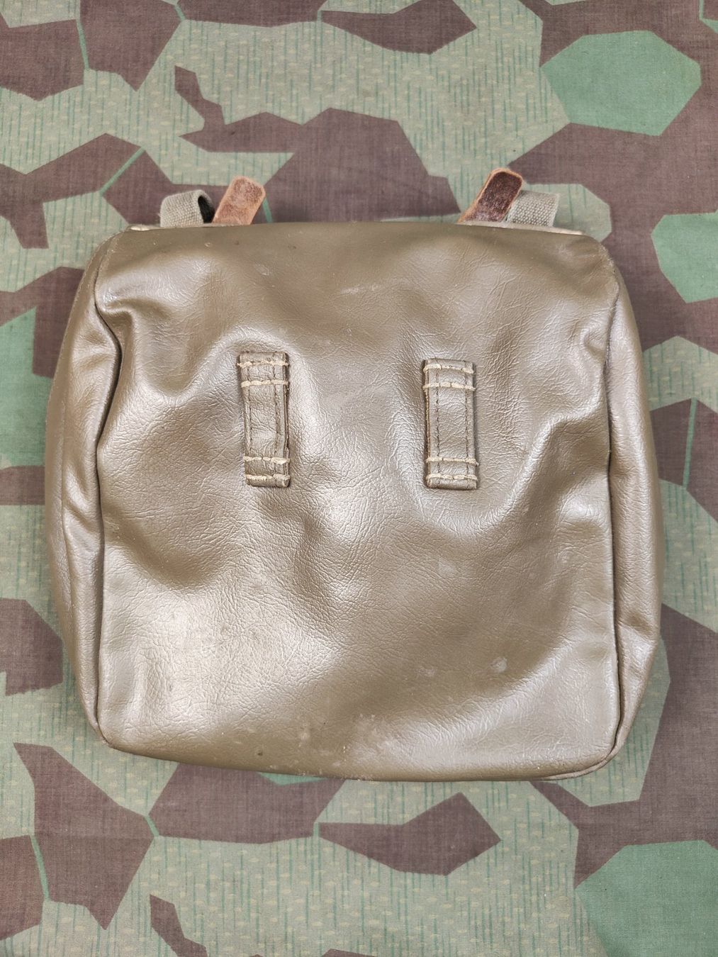 Schweizer Armee Uniformi: Brotsack Ord. 1967 von 1968 – Usato da Bauma venduto da SwissMilitaria