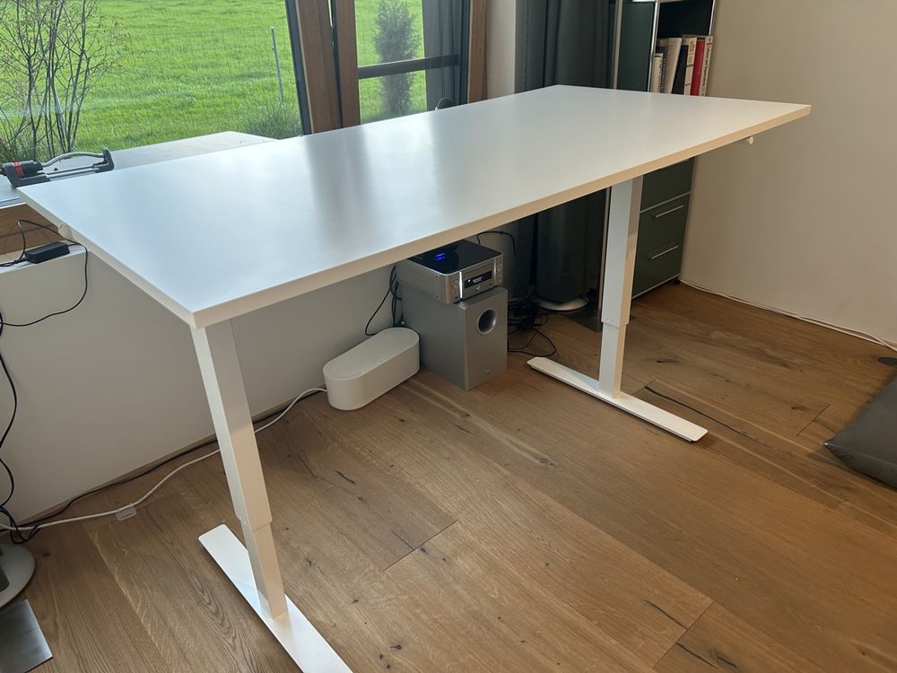 Hohenverstellbarer Schreibtisch Gebraucht