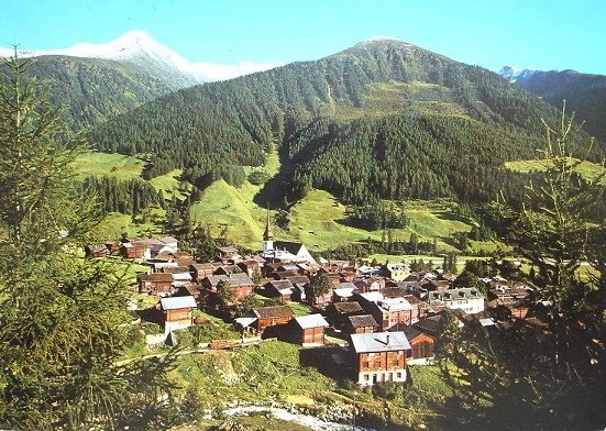Cartoline postali: 2x AK MÜNSTER Wallis - Kirche – Usato da Jona venduto da philajona