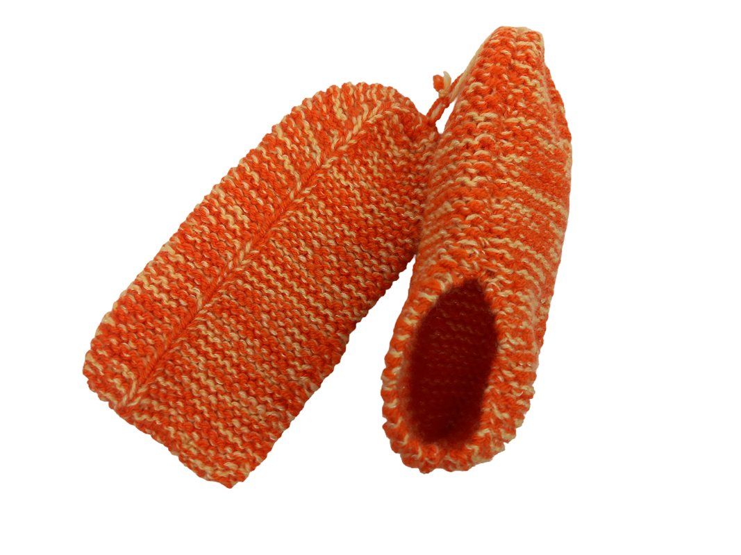 Schuhe für Jungen: Gestrickte Hausschuhe – Neu (gemäss Beschreibung) aus Hünenberg von Restwert_Zug
