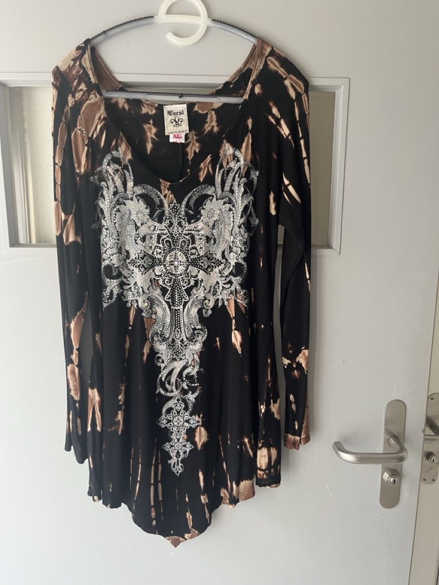 Top: Damen Kleid oder Oberteil Grösse XL mit Verzierung – Nuovo e nell'imballaggio originale da Uster venduto da Corina0111114