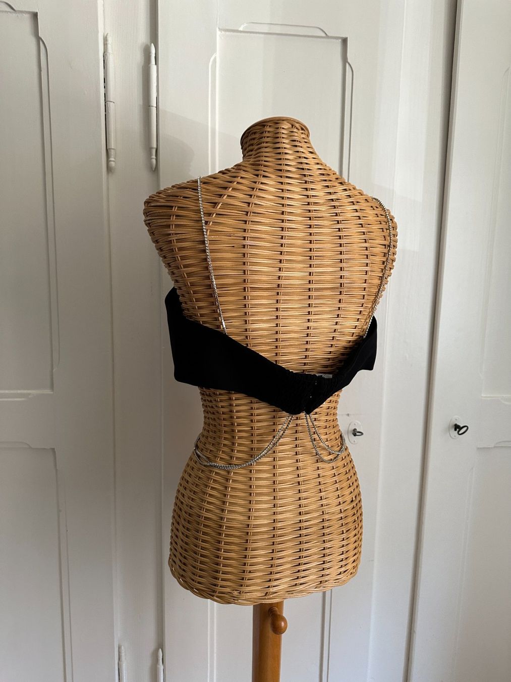 Zara Tops: ZARA - Oberteil schwarz mit Strass S – Gebraucht aus Zürich von Diazaio 2