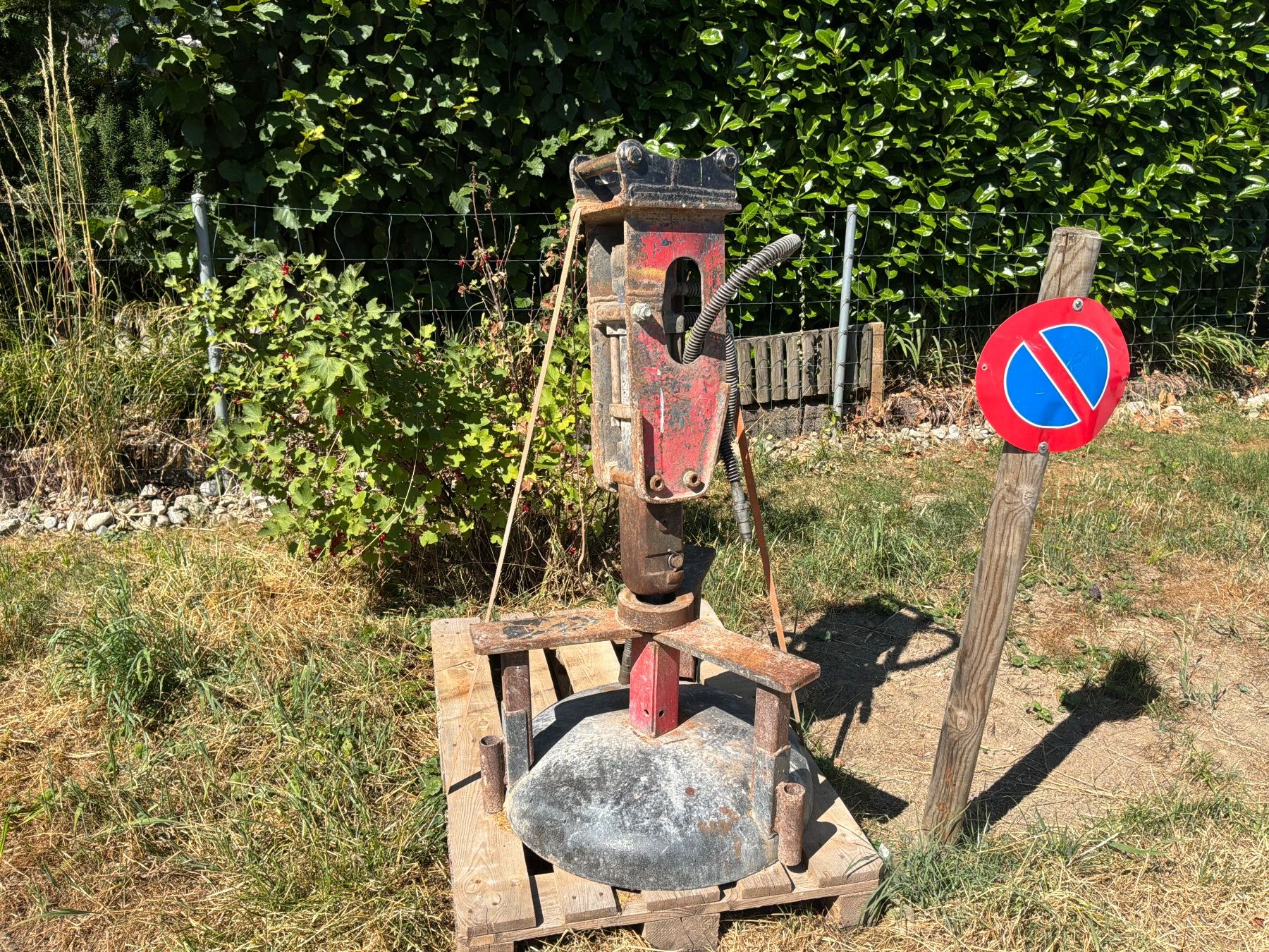 Excavateurs: Bagger 1,5 t mit Spitzhammer – D'occasion à Strengelbach par Chrampferuflicker 2