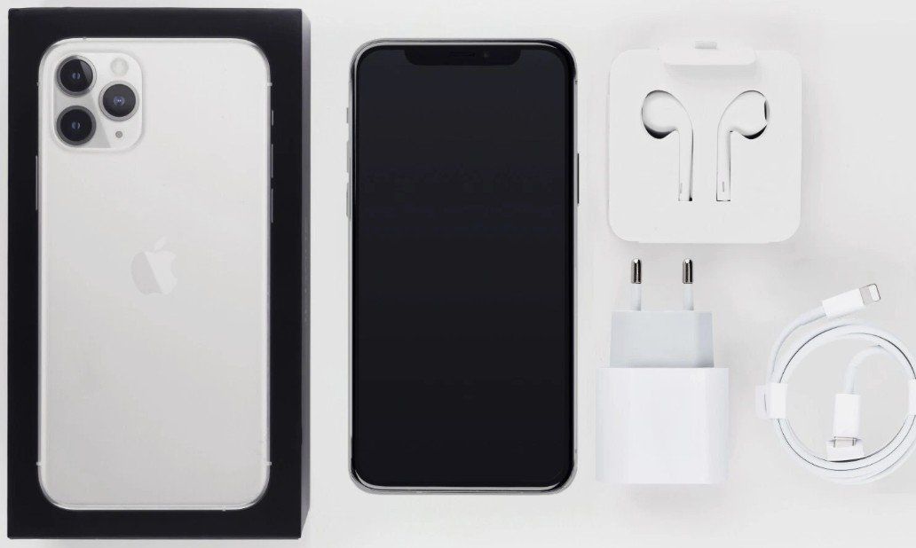 Apple Telefoni cellulari / Smartphones: Apple iPhone 11 Pro Max 512GB 100% Kap mit Case – Nuovo e nell'imballaggio originale da Oberägeri venduto da Peter01234 3