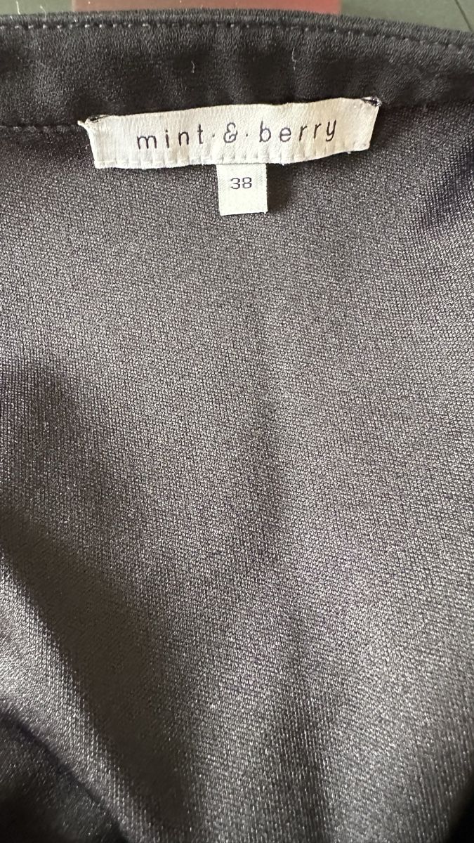 Mint & Berry Vestiti: Damenkleid von Mint&Berry – Usato da Adliswil venduto da RicPro 6