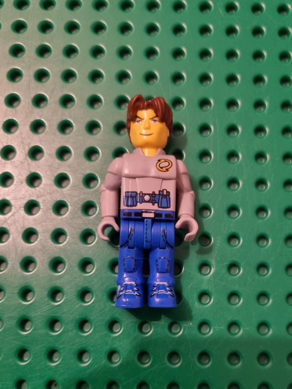 Lego Kit di costruzioni: LEGO Jack Stone js004 Jack Stone - Gray Jacket, Blue legs – Usato da Basadingen venduto da NekoBricks