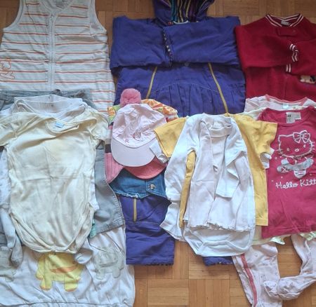 Lot de 23 vêtements pour Fille 1-2 ans taille 86