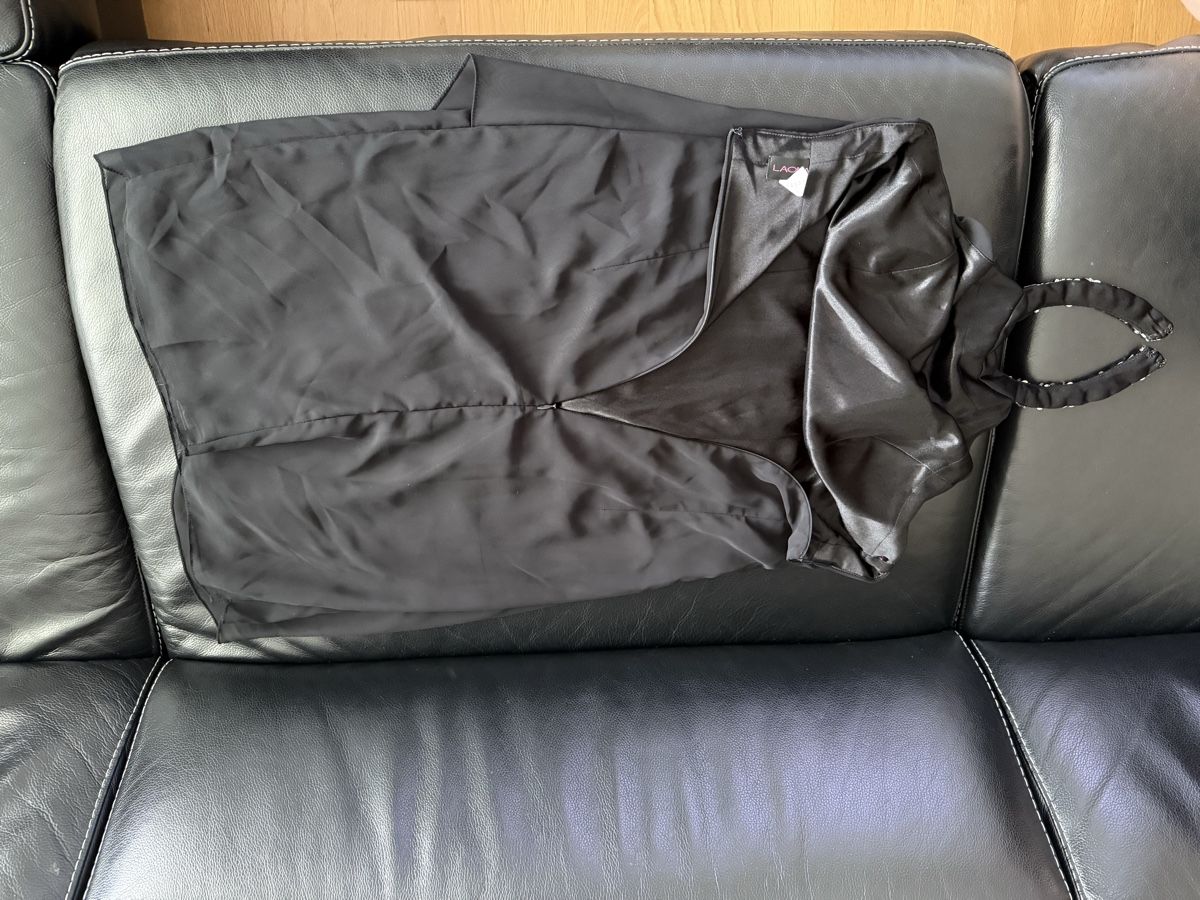 Kleider: Elegant schwarzes Cocktailkleid  - Grösse 38 – Gebraucht aus Winterthur von yar_dpp8 3