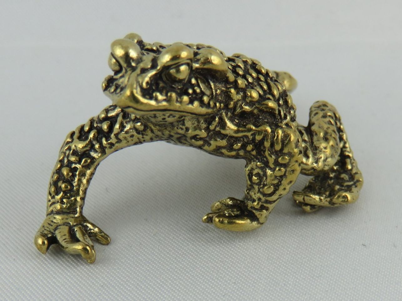Statuette: KRÖTE - Messing Deko Figur - 5x3,5cm – Nuovo e nell'imballaggio originale da Grenchen venduto da Yamahwildstar16 3