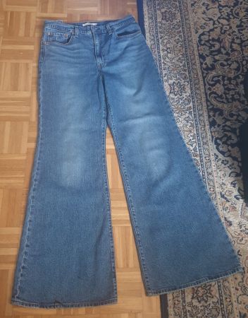 Levi's schöne breite Jeans Gr. 31