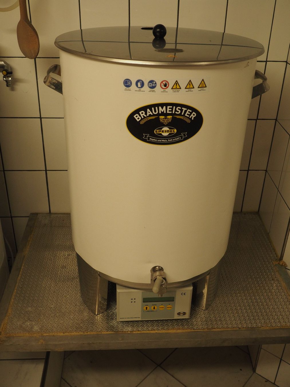 Braumeister Appareils de cuisine: Braumeister von Speidel 50l (Komplettes Brauset) – D'occasion à Arboldswil par Alexis46