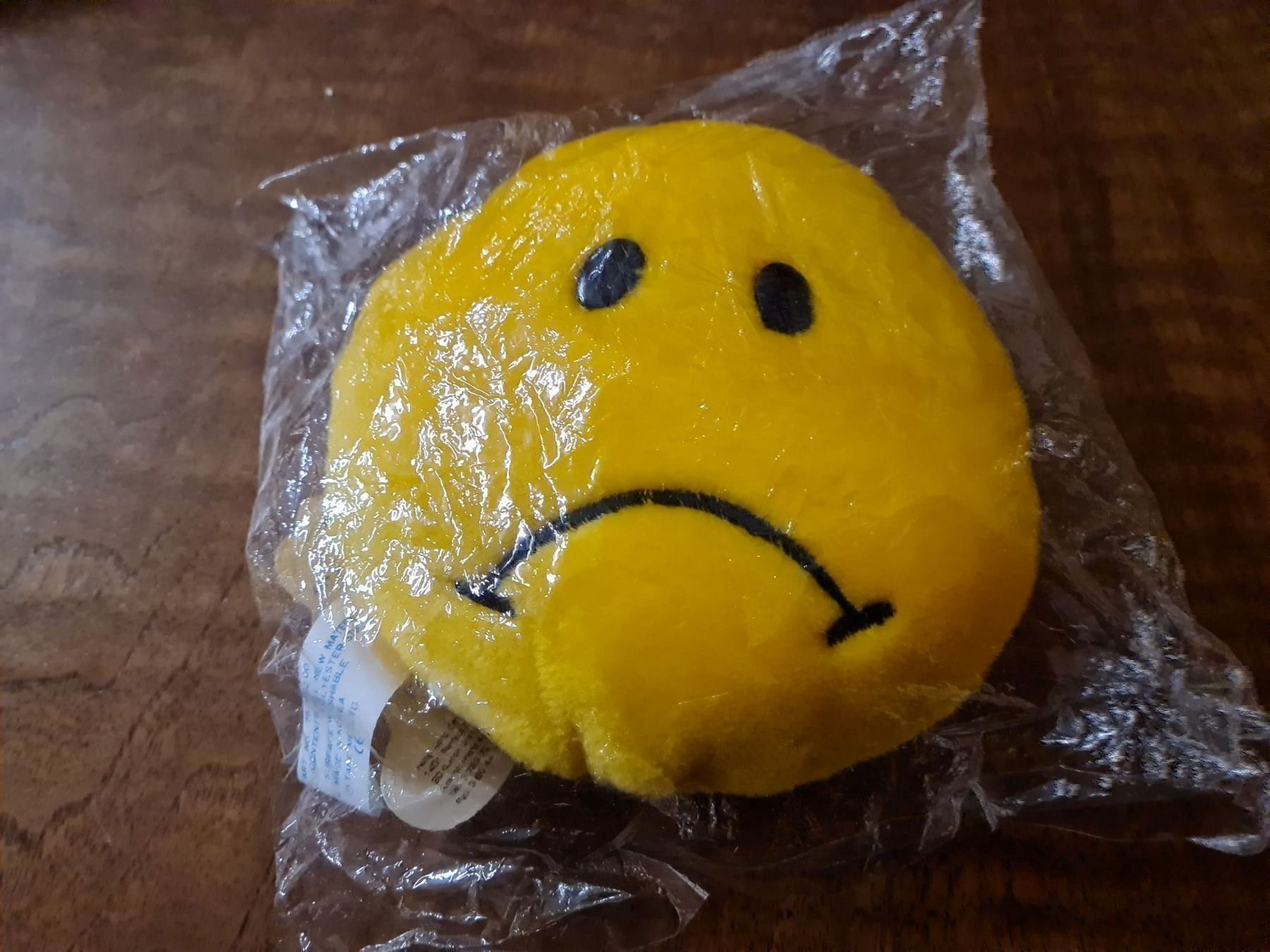 Giocattoli: Plüsch-Smiley mit Saugnapf – Nuovo e nell'imballaggio originale da Erstfeld venduto da Uhu1980 2