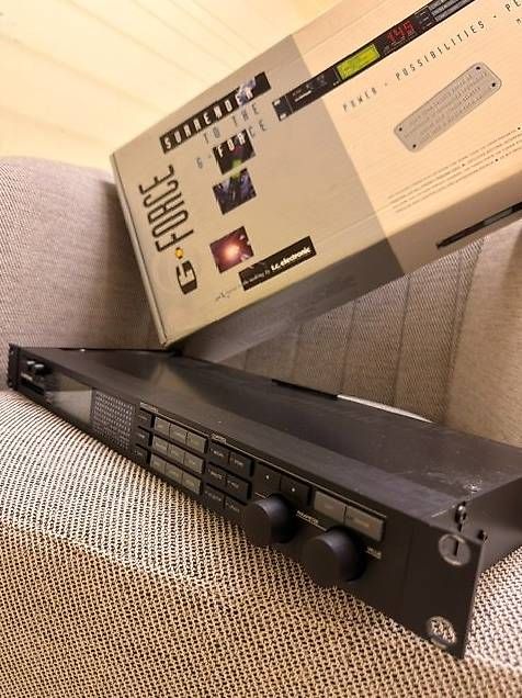 Strumenti musicali: TC Electronic G-Force Multieffektgerät, mit OVP – Usato da Hagendorn venduto da Gibson59