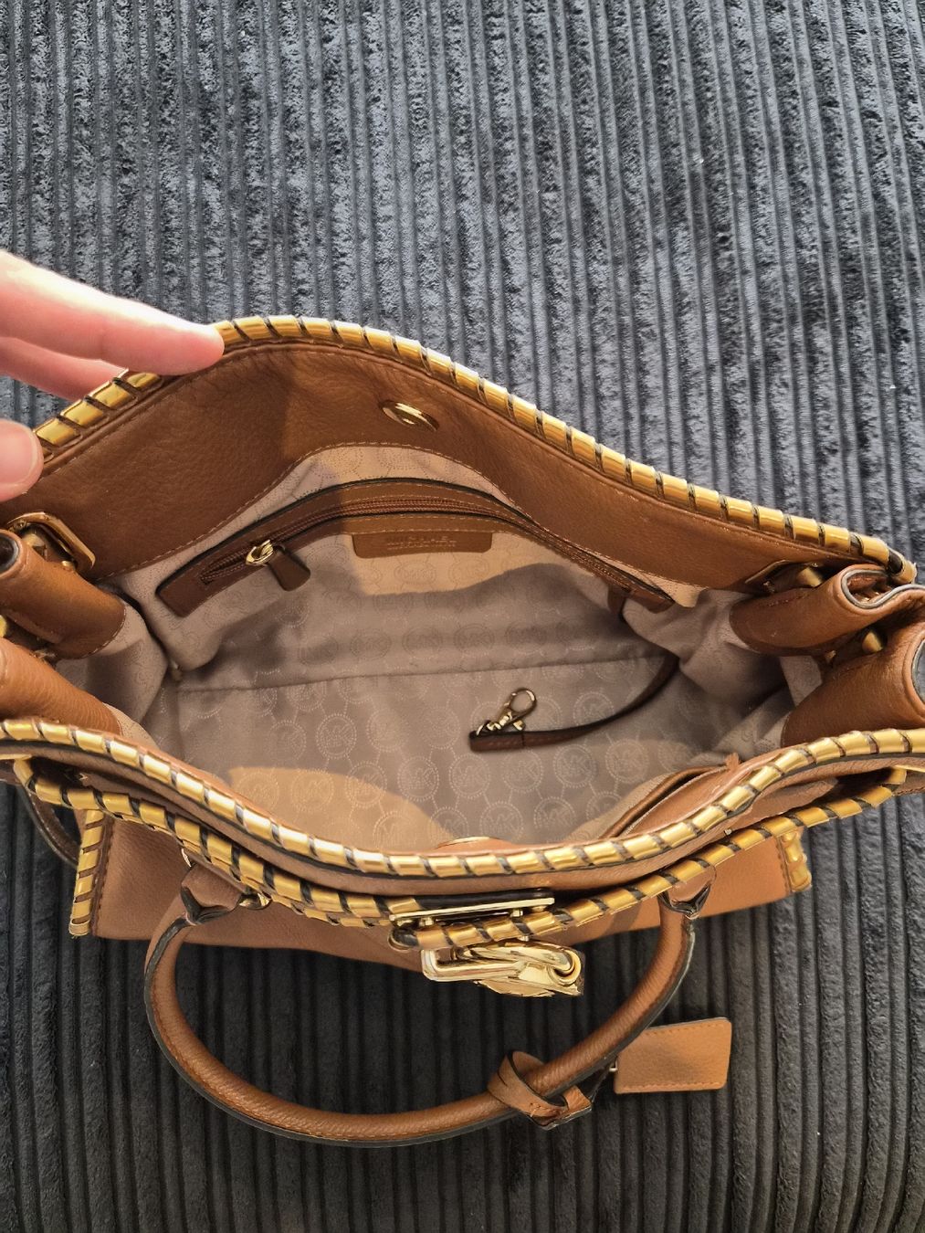 Michael Kors Borse da donna: Michael Kors Crossbody Handtasche – Nuovo (secondo la descrizione) da Volketswil venduto da SecondHanderia 2