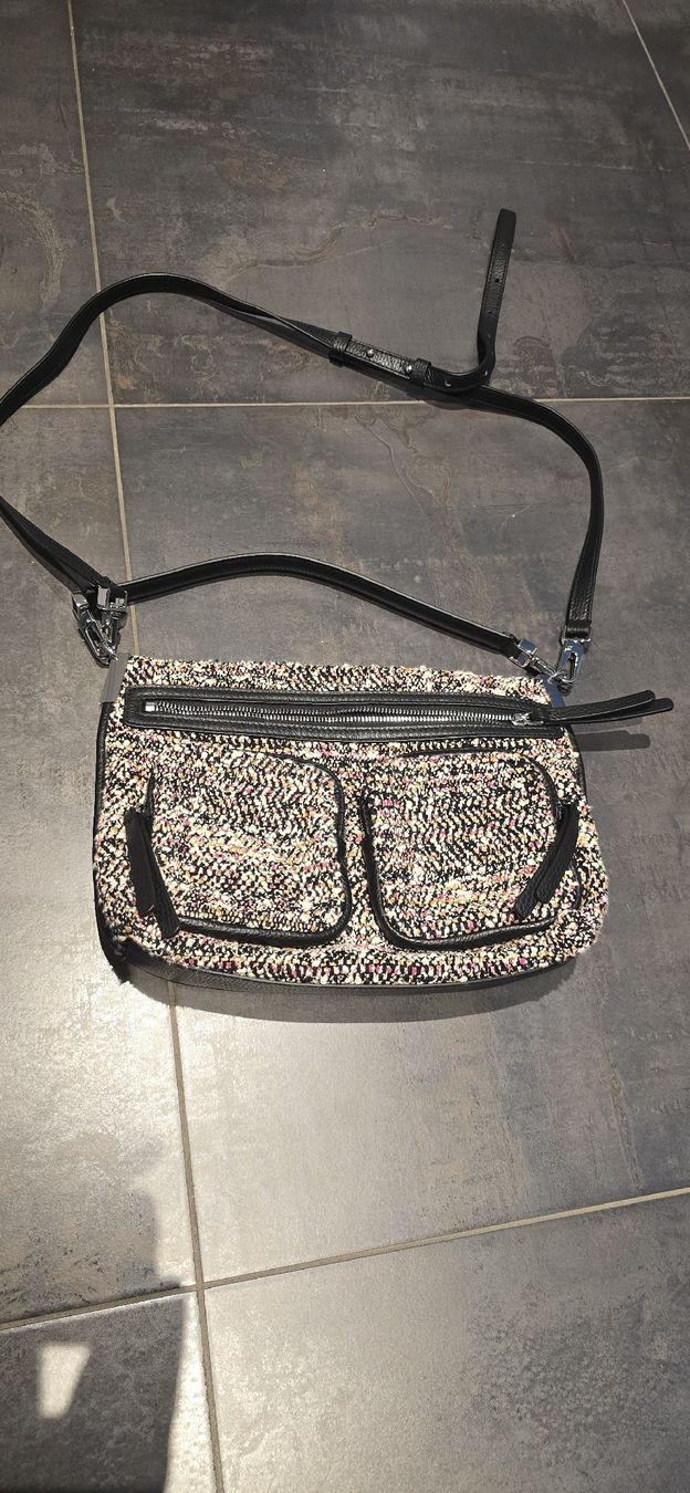 Coccinelle Taschen für Damen: Coccinelle Tasche,neuwertig – Neu (gemäss Beschreibung) aus Schönenwerd von violett03