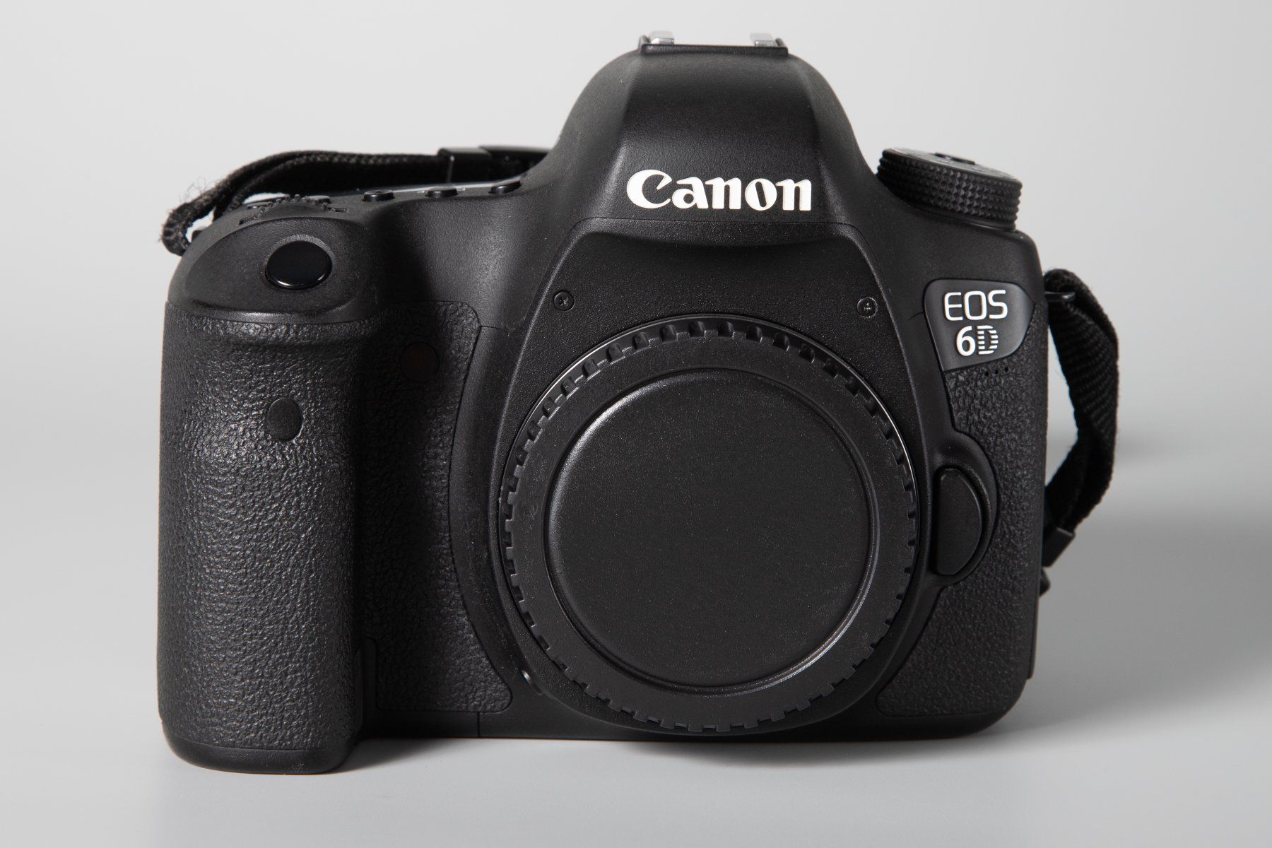 Canon Fotocamera: Canon 6 D Mark Vollformatkamera – Usato da Basel venduto da mai_qzm2