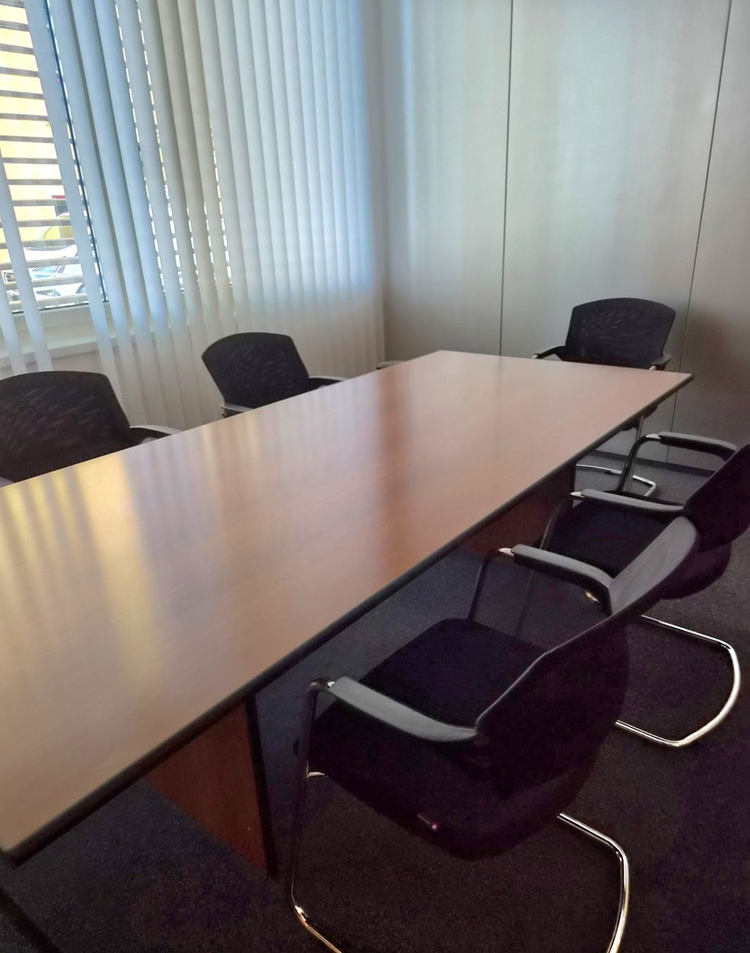 Tische: Bürotisch – Neu (gemäss Beschreibung) aus Triesen von sf9_s5ww 1
