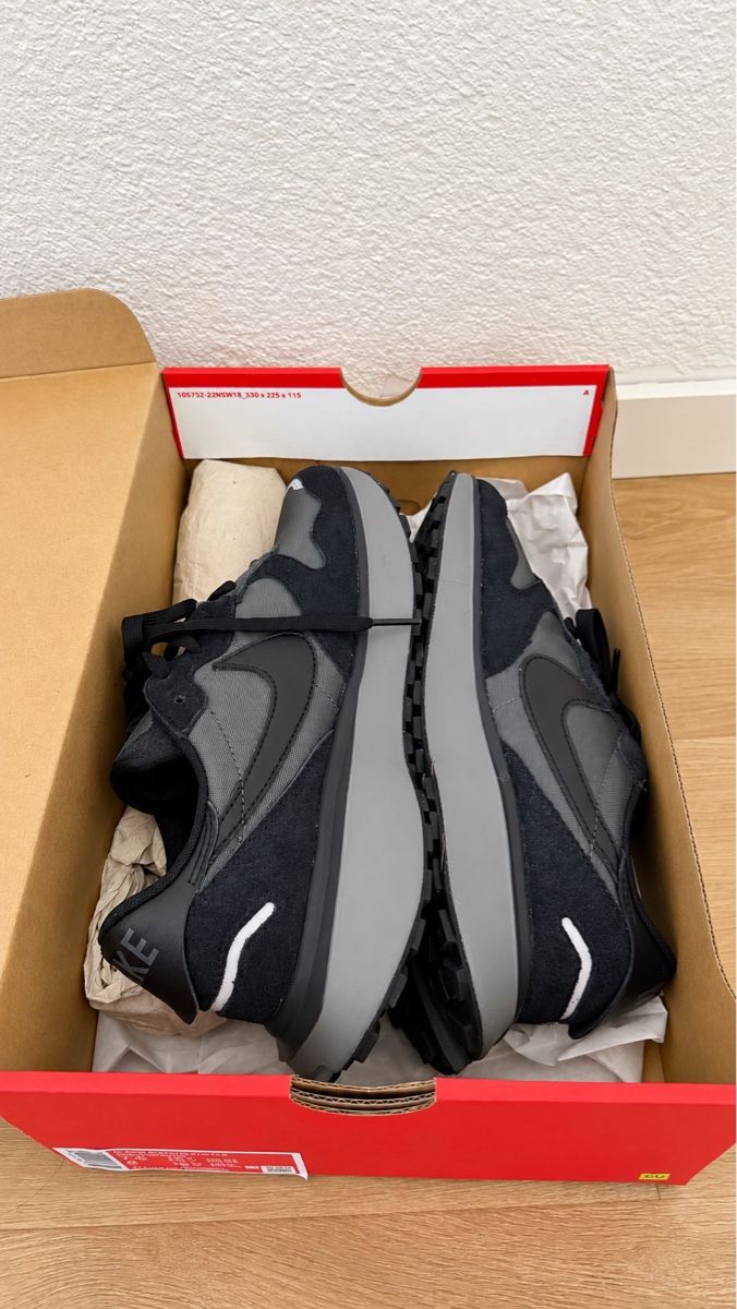 Nike Damenschuhe: Baskets Nike (taille 38.5) neuves – Neu und originalverpackt aus Zürich von Titsia 3