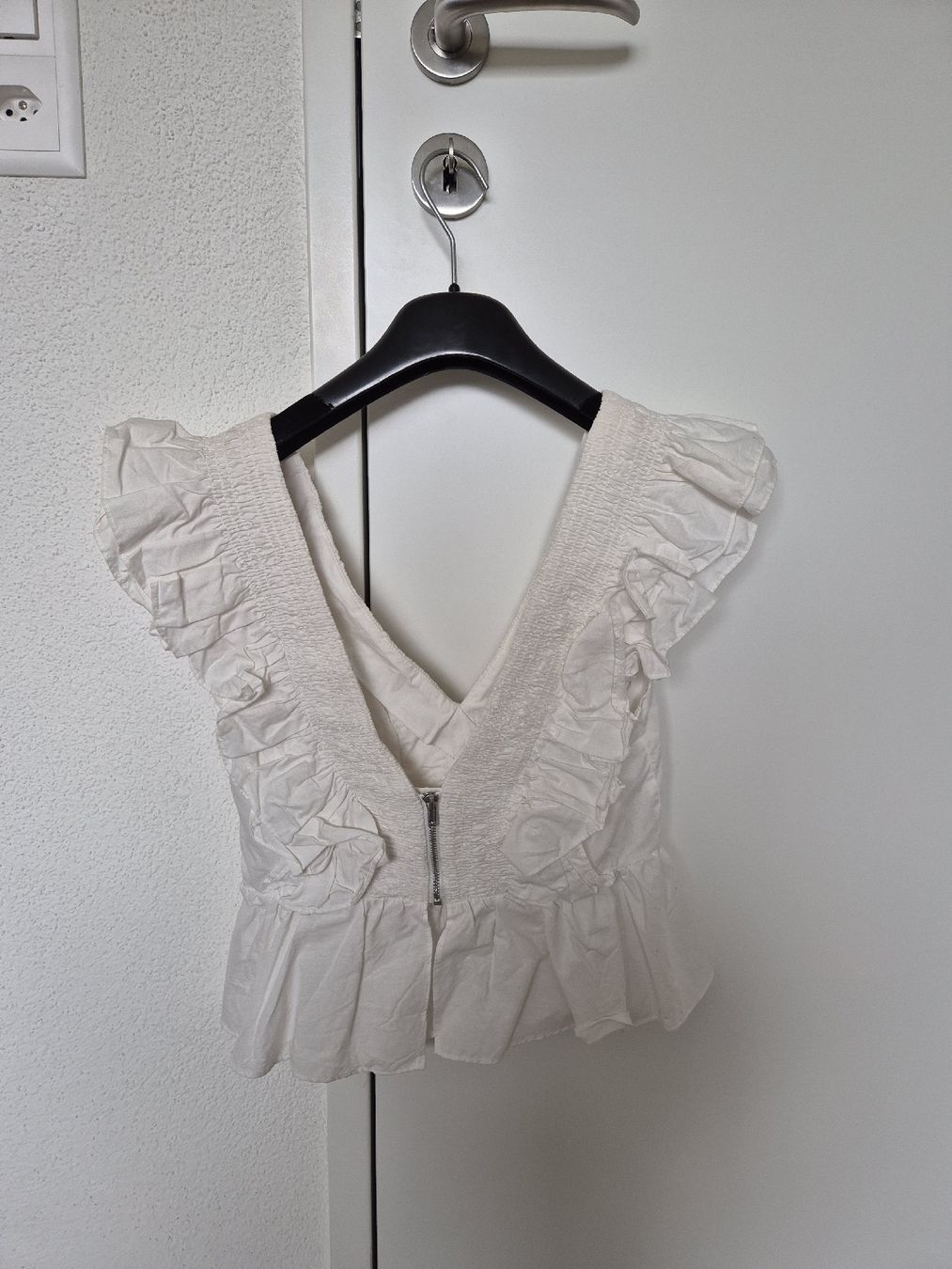 H&M Top: Weisses Hinguckertop – Usato da Schlieren venduto da nat_76vd 1