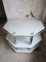 TV Tisch von Relaxdays Satiniertem Glas und Metallbeinen