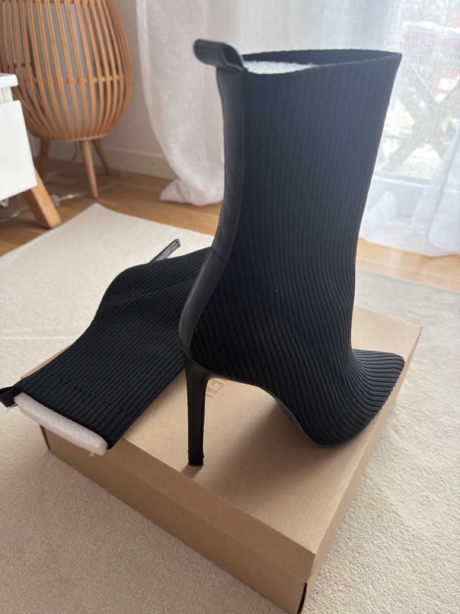 Steve Madden Chaussures femmes: Steve Madden Stiefeletten  – Neuf (Voir description) à St. Gallen par kir_87fb