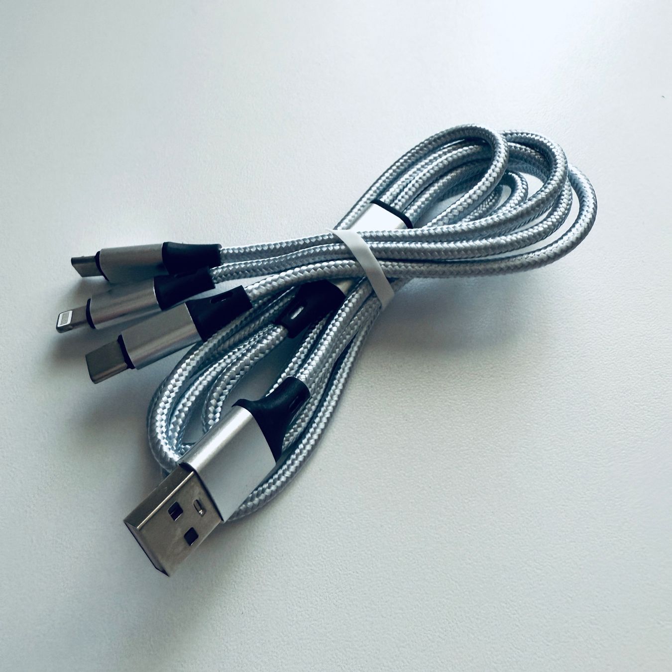 Cavi: USB-A auf 3in 1 Multi Ladekabel USB-C & Lightning & Micro B – Nuovo (secondo la descrizione) da Basel venduto da MY.AIRPODS.SHOP 2