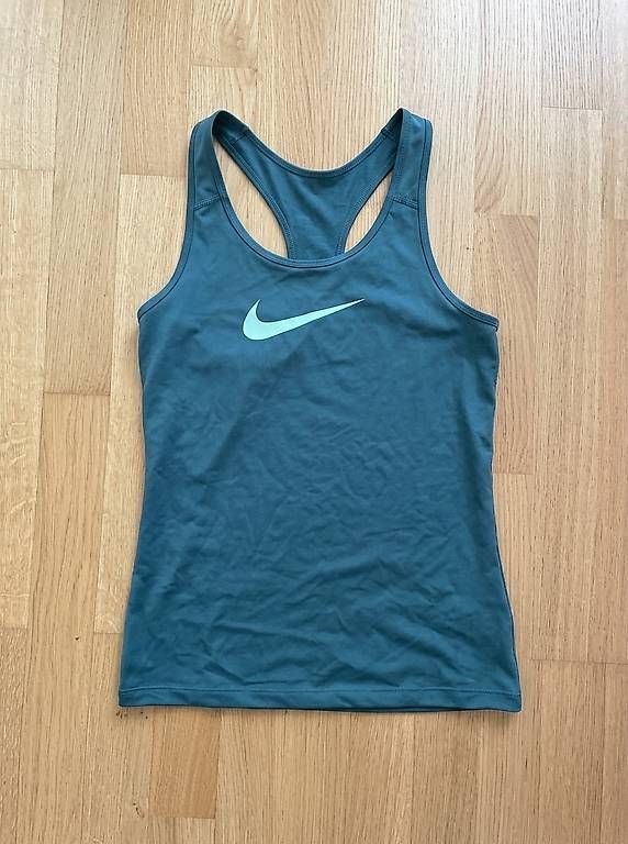 Herrenschuhe: Nike – Neu und originalverpackt aus Neuchâtel von eli_t9yy